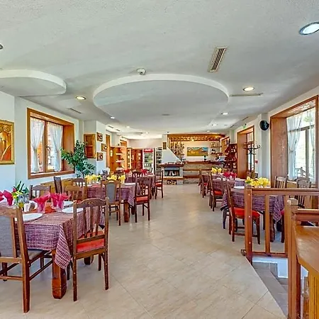 Hotel Mursal Borino